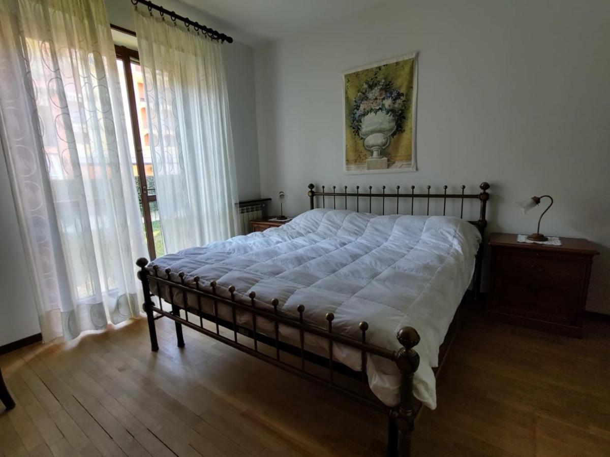 Casa Clivia - 3 Bedroom Apartment With Lake View ストレーザ エクステリア 写真