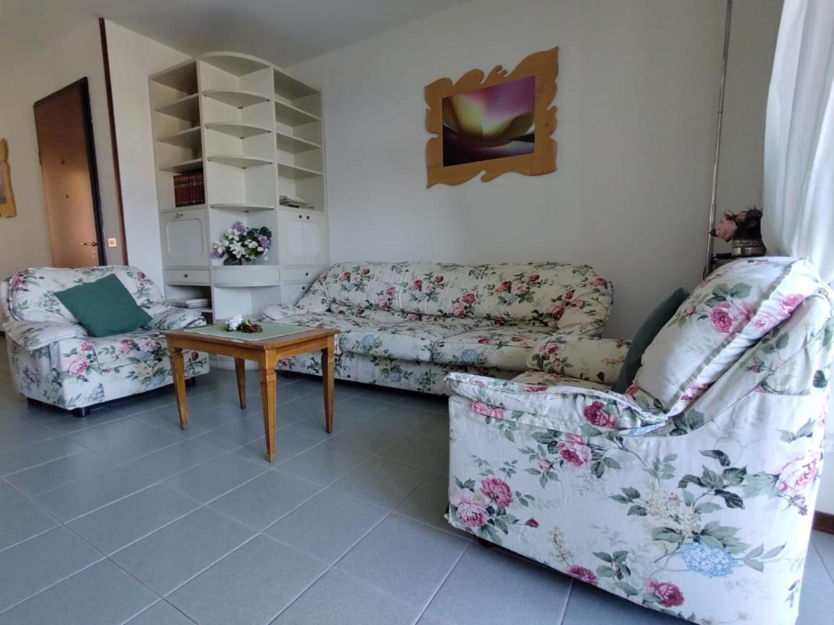 Casa Clivia - 3 Bedroom Apartment With Lake View ストレーザ エクステリア 写真
