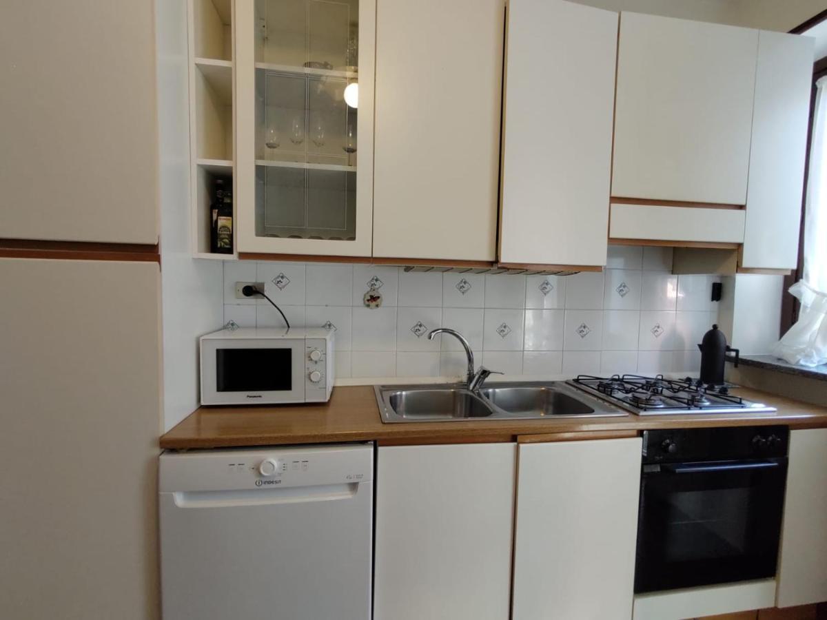 Casa Clivia - 3 Bedroom Apartment With Lake View ストレーザ エクステリア 写真